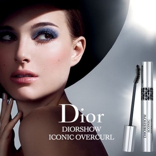 The professional quality of Dior Diorshow Iconic Overcurl mascara