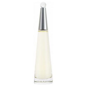 L'Eau d'Issey le Perfume, a pure and light fragrance