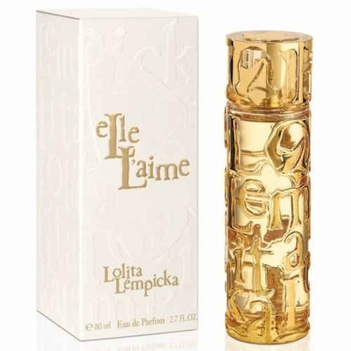 She loves it, the scent of women in love