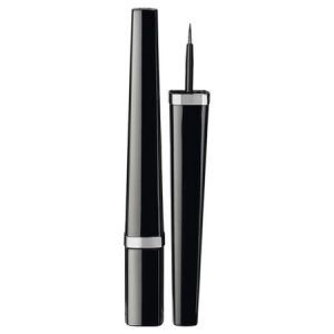 Chanel Graphic Line Eye Liner