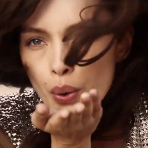Olympea Legend ad with Luma Grothe