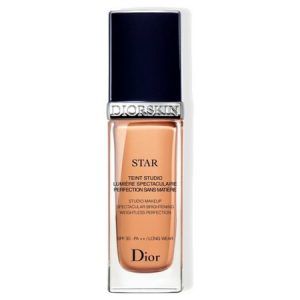 Dior Diorskin Star Foundation