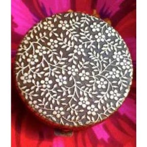 عطر فلفيت أند سويت بيز بيرفيومري ذا مون أند ذا ستارز