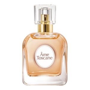 A floral Eau de Toilette with fruity notes