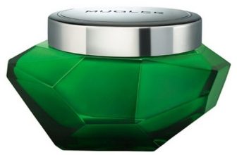 The brand new Aura Mugler Body Cream