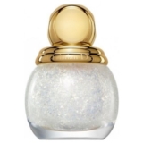 Enhance your manicure with Vernis Nova Diorific