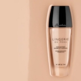 Lingerie de Peau, the peach-skin effect foundation