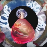 The mysterious universe of the Izia de Sisley ad